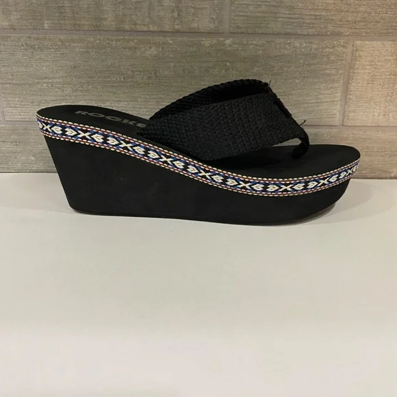 Rocket Dog Wedge-Aztec Pattern Trim- Flip Flop- Sze 8-8.5 - Picture 2 of 14